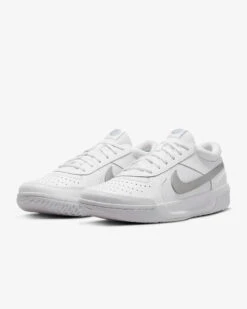 Nike Court Zoom Lite 3 (Women's) - White/Metallic Silver (Available Size: 10.5) 7 Nike Court Zoom Lite 3 (Women's) - White/Metallic Silver (Available Size: 10.5) -Tennis Clothing Store DH1042 101 4