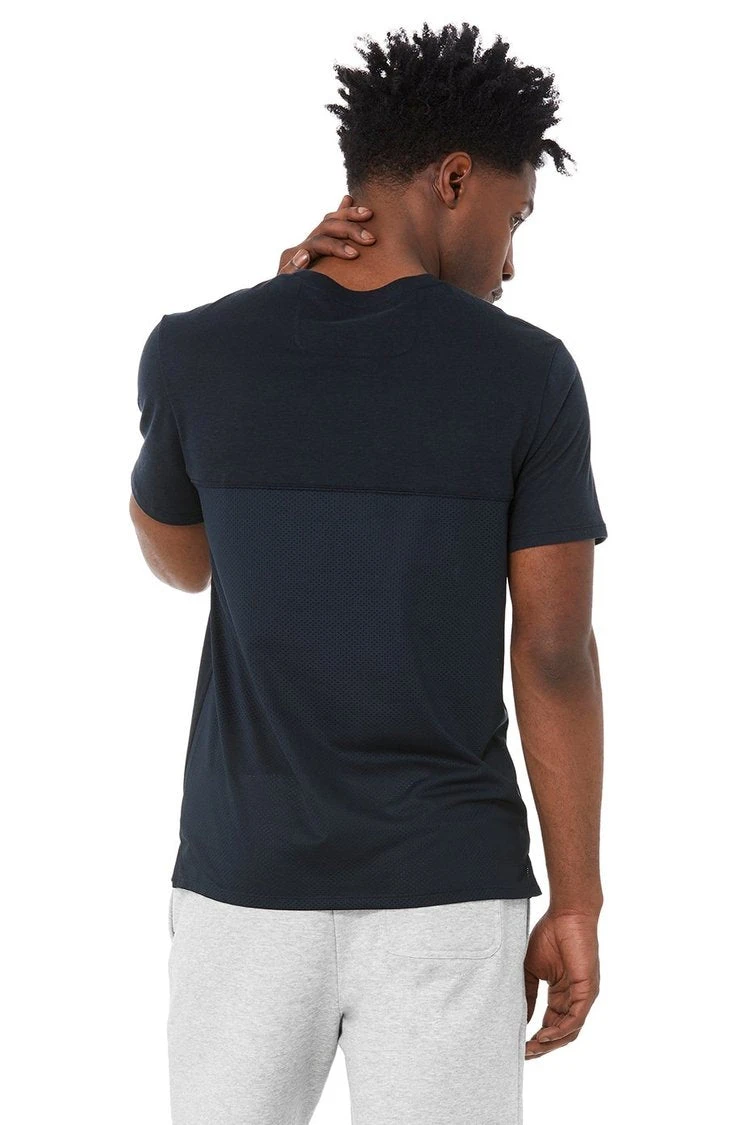 Alo Airwave Tee (Men's) - Dark Navy (Available Size: S) 4 Alo Airwave Tee (Men's) - Dark Navy (Available Size: S) - Image 4