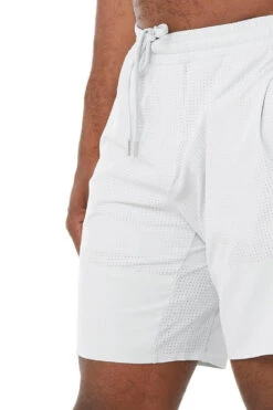 Alo Traction Short (Men's) - Titanium (Available Size: S, XL) -Tennis Clothing Store M6081R 01320 2 7 750x a6fe3550 f4a3 40f9 9b48 9e28f59b6c7e
