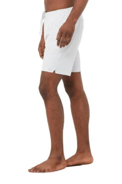 Alo Traction Short (Men's) - Titanium (Available Size: S, XL) -Tennis Clothing Store M6081R 01320 3 750x 5e8e28c8 ff02 4eb5 91e7 9d56bc7c11c4